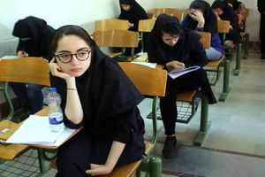 اختلاف طبقاتی در امتحانات نهایی دانشآموزان؛ تفاوت بلندگو و هدفون!